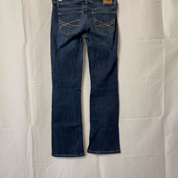 Women's Blue Jeans - Picture 4 of 9